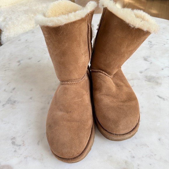 UGG Bailey Bow II Chestnut Suede Sheepskin Winter Boots Womens 10 1094312 - Picture 4 of 11